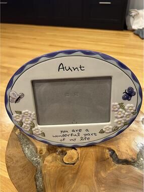 Russ Berrie Oval Aunt Picture Frame with Floral and Butterly